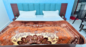 Gayatri Paying Guest House
